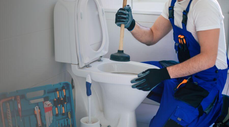 Local annual plumbing maintenance in East Palatka, FL